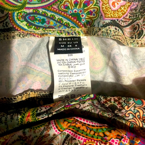 Paisley Print Bohemian Style Mini Skirt | Medium - Picture 12 of 13